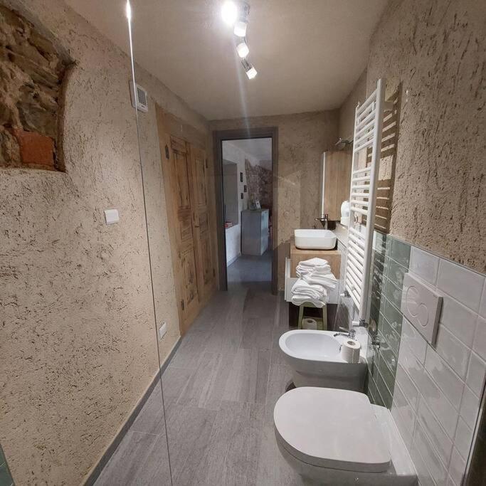 Istanti - Menta Lägenhet Costigliole Saluzzo Exteriör bild